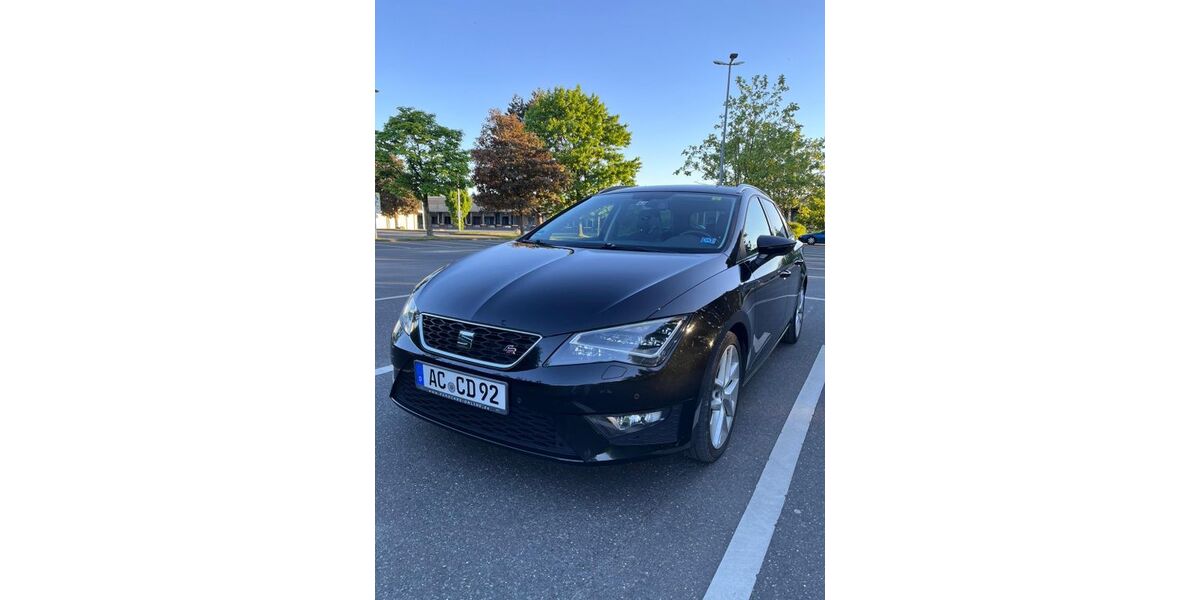 Seat Leon 175.800 km 10.500 &euro; Wurselen 52146