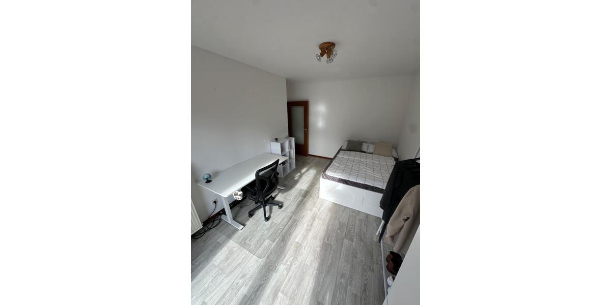 Etagenwohnung Aachen Aachen-Mitte - 1 Zimmer, 14 m&sup2;, 600&euro; | Angebot:25721981