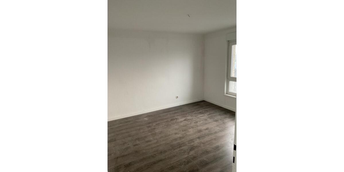 Dachgeschoßwohnung Eschweiler - 3 Zimmer, 80 m&sup2;, 760&euro; | Angebot:24865330