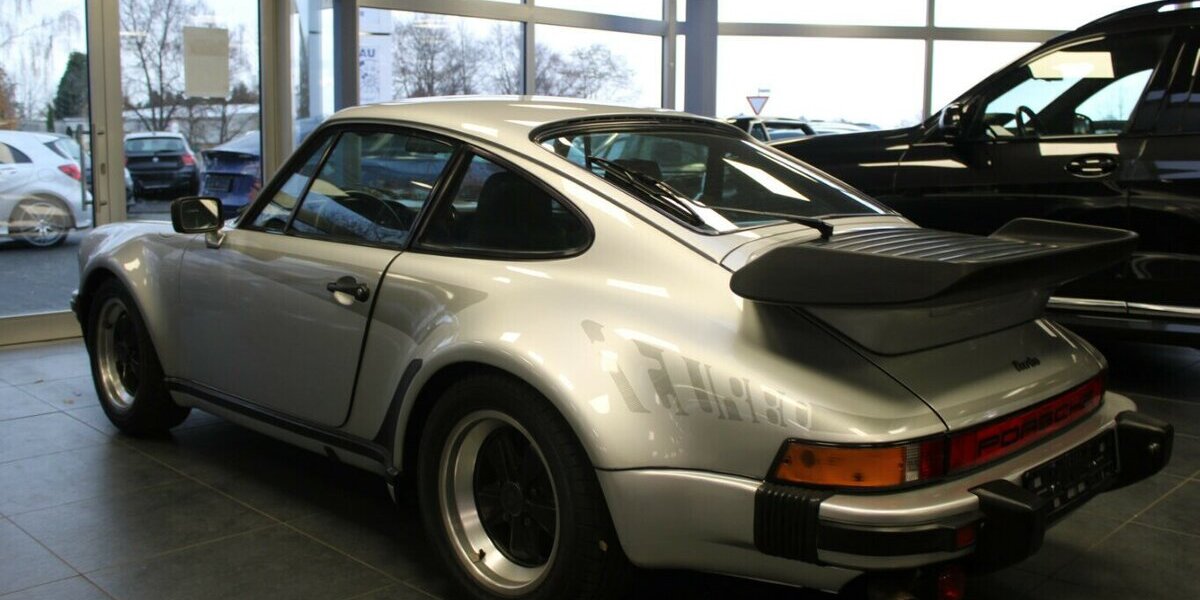 Porsche 911 930 Turbo 3.3 Coupe *DEUTSCHES FAHRZEUG* - 2. 121.779 km 169.930 &euro; Euskirchen 53881