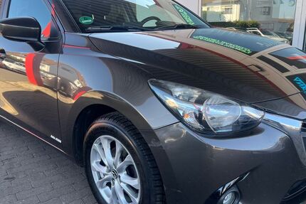 Mazda 2 176.000 km 6.999 &euro; Euskirchen 53879