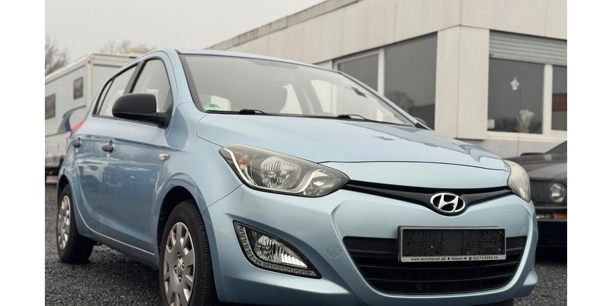Hyundai i20 104.589 km 2.450 &euro; Düren 52349
