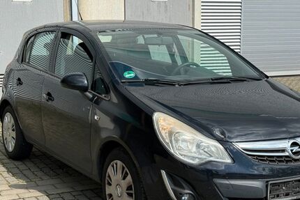 Opel Corsa 114.884 km 2.900 &euro; Düren 52351