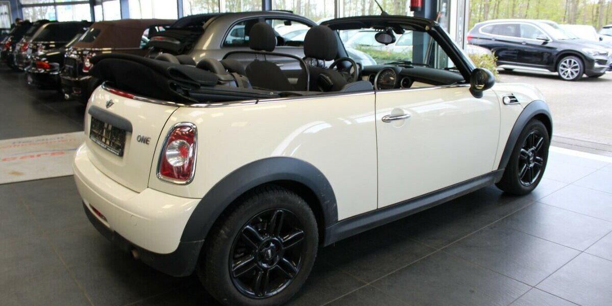 Mini One Cabrio 73.682 km 10.780 &euro; Euskirchen 53881