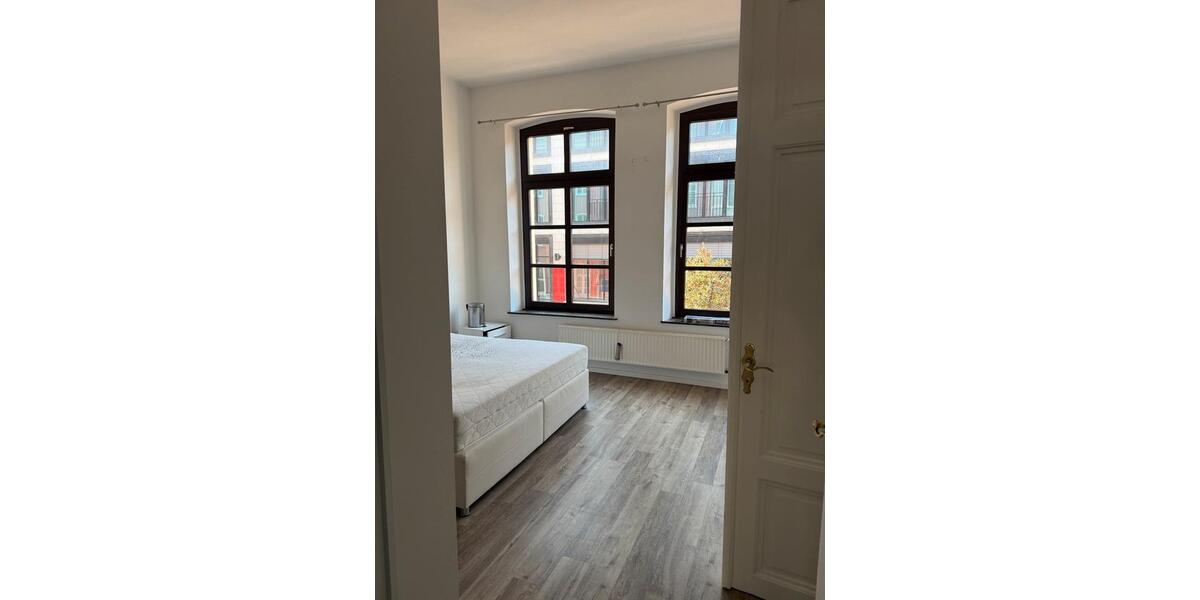Etagenwohnung Euskirchen - 2 Zimmer, 120 m&sup2;, 1.200&euro; | Angebot:26585315