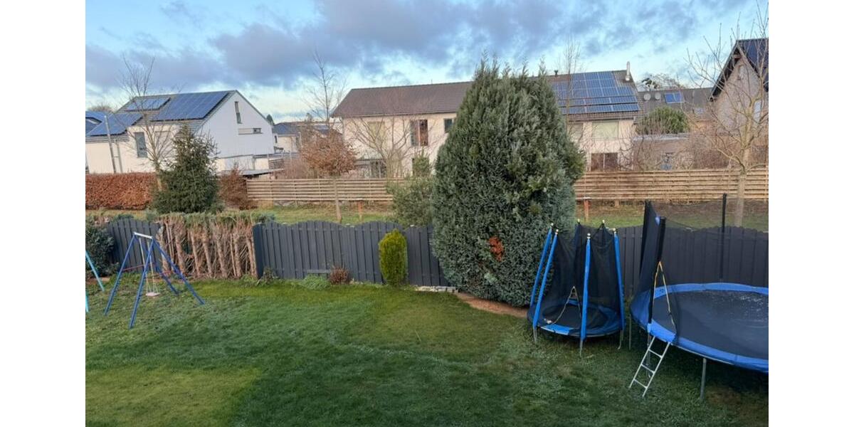 Etagenwohnung Herzogenrath - 20 Zimmer, 100 m&sup2;, 450&euro; | Angebot:25944970