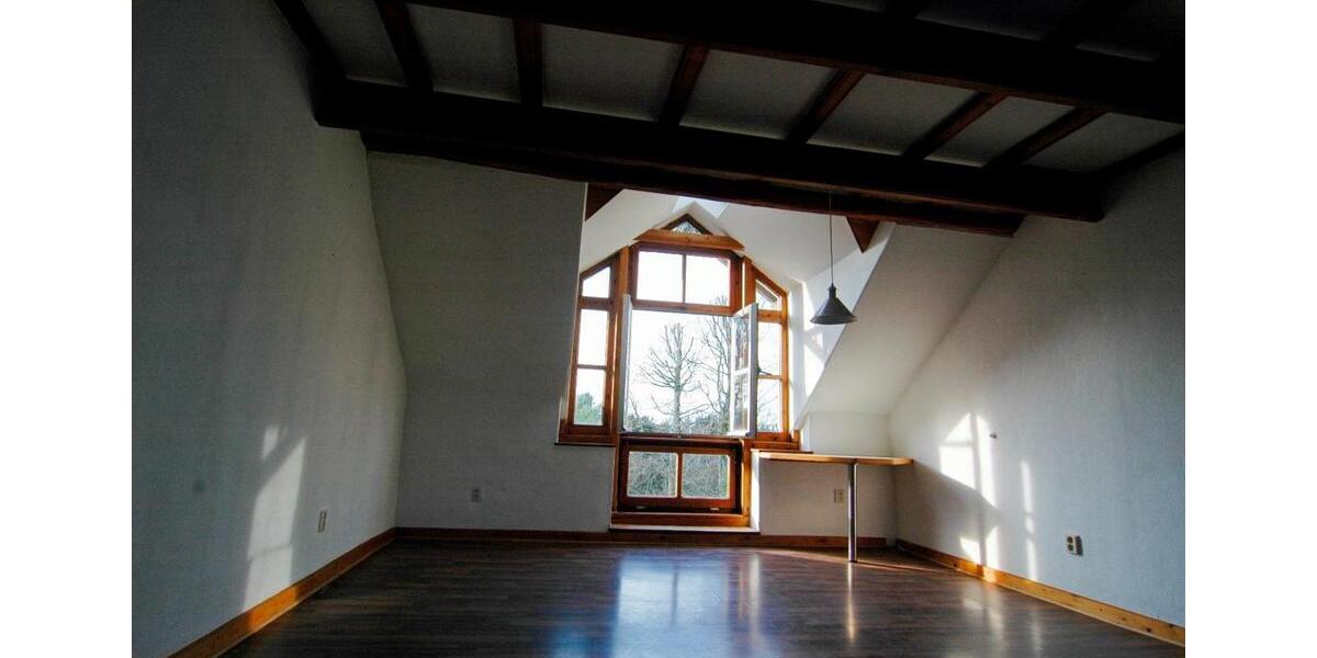 Dachgeschoßwohnung Aachen Aachen-Mitte - 2 Zimmer, 90 m&sup2;, 660&euro; | Angebot:25960086