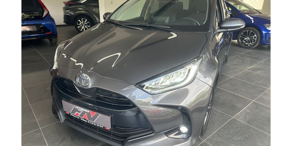 Toyota Yaris 37.100 km 21.500 &euro; Stolberg 52224