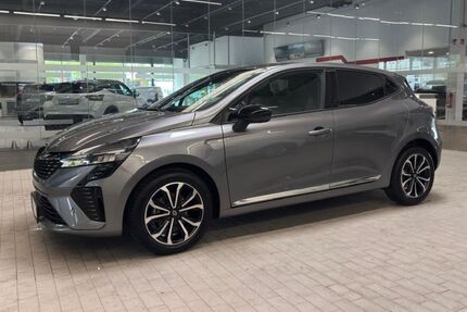 Renault Clio 17.028 km 17.880 &euro; Alsdorf 52477