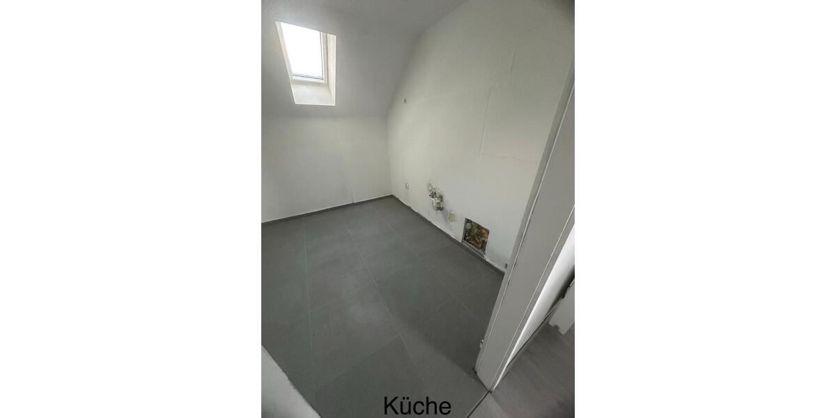 Dachgeschoßwohnung Elsdorf - 3 Zimmer, 80 m&sup2;, 750&euro; | Angebot:26464223