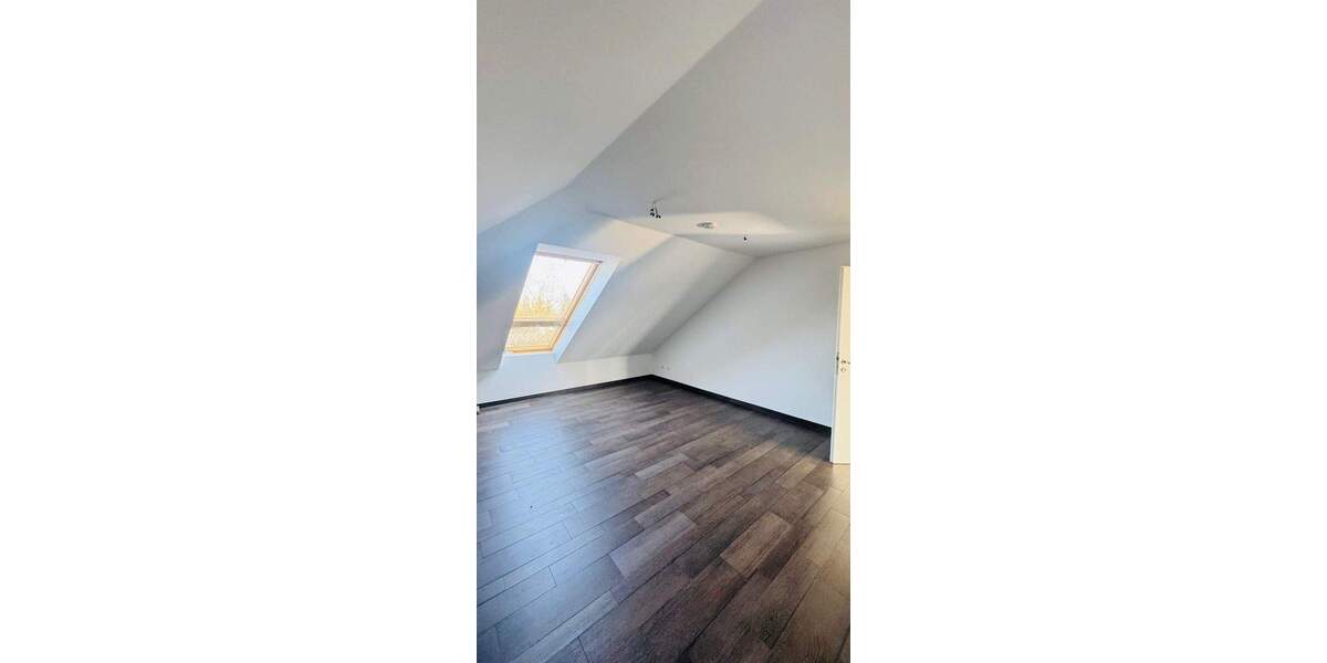 Etagenwohnung Euskirchen Innenstadt - 4 Zimmer, 134 m&sup2;, 429.000&euro; | Angebot:25773763