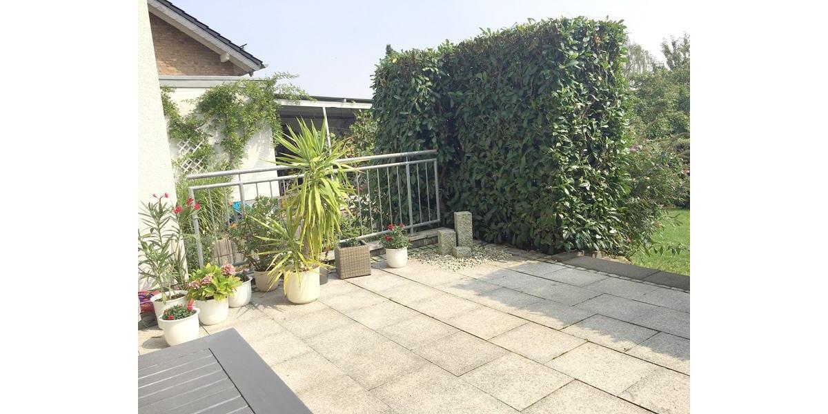 Etagenwohnung Erftstadt - 3 Zimmer, 102 m&sup2;, 1.450&euro; | Angebot:25991758