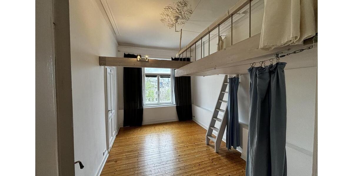 Etagenwohnung Aachen Aachen-Mitte - 4.5 Zimmer, 140 m&sup2;, 1.890&euro; | Angebot:25986118