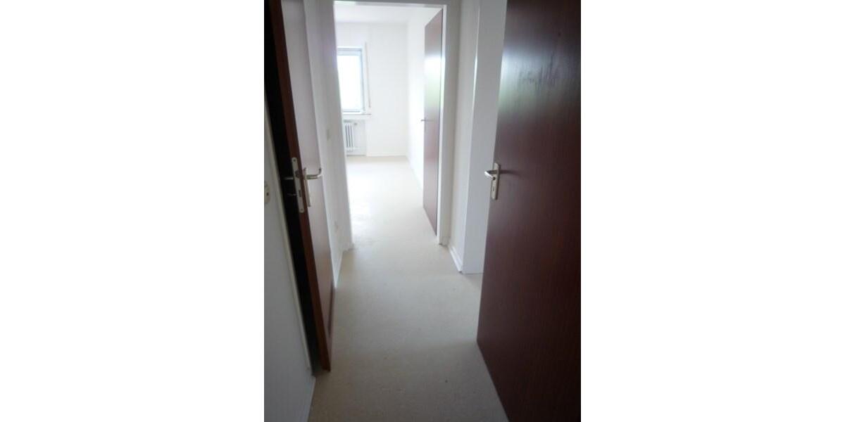 Etagenwohnung Bergheim - 3 Zimmer, 77 m&sup2;, 415&euro; | Angebot:25968595