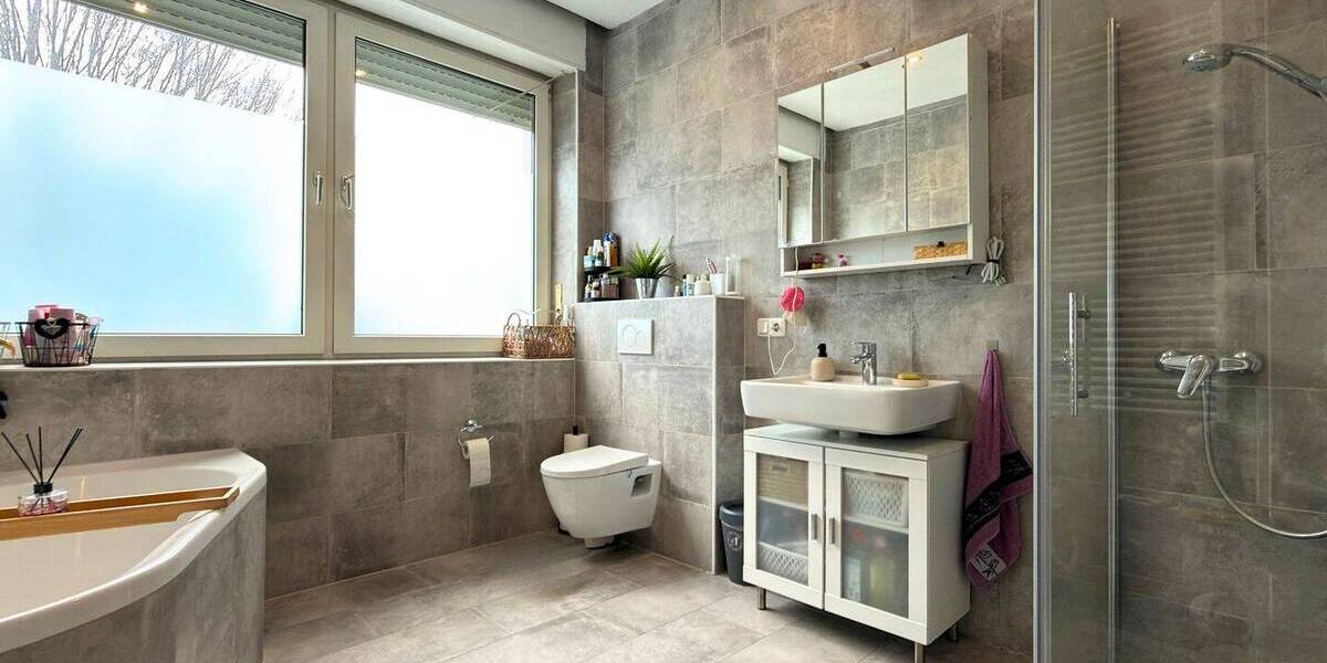 Einfamilienhaus Alsdorf - 8 Zimmer, 238 m&sup2;, 549.000&euro; | Angebot:26816782