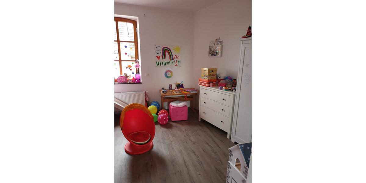 Einfamilienhaus Linnich - 8 Zimmer, 150 m&sup2;, 460.000&euro; | Angebot:25282171