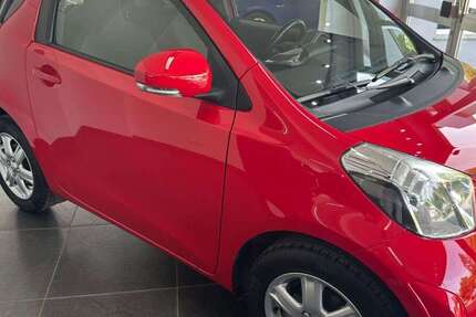 Toyota iQ 46.500 km 8.500 &euro; Stolberg 52224