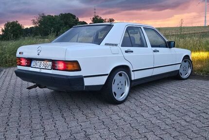 Mercedes-Benz 190 188.840 km 4.500 &euro; Linnich - Gereonsweiler 52441