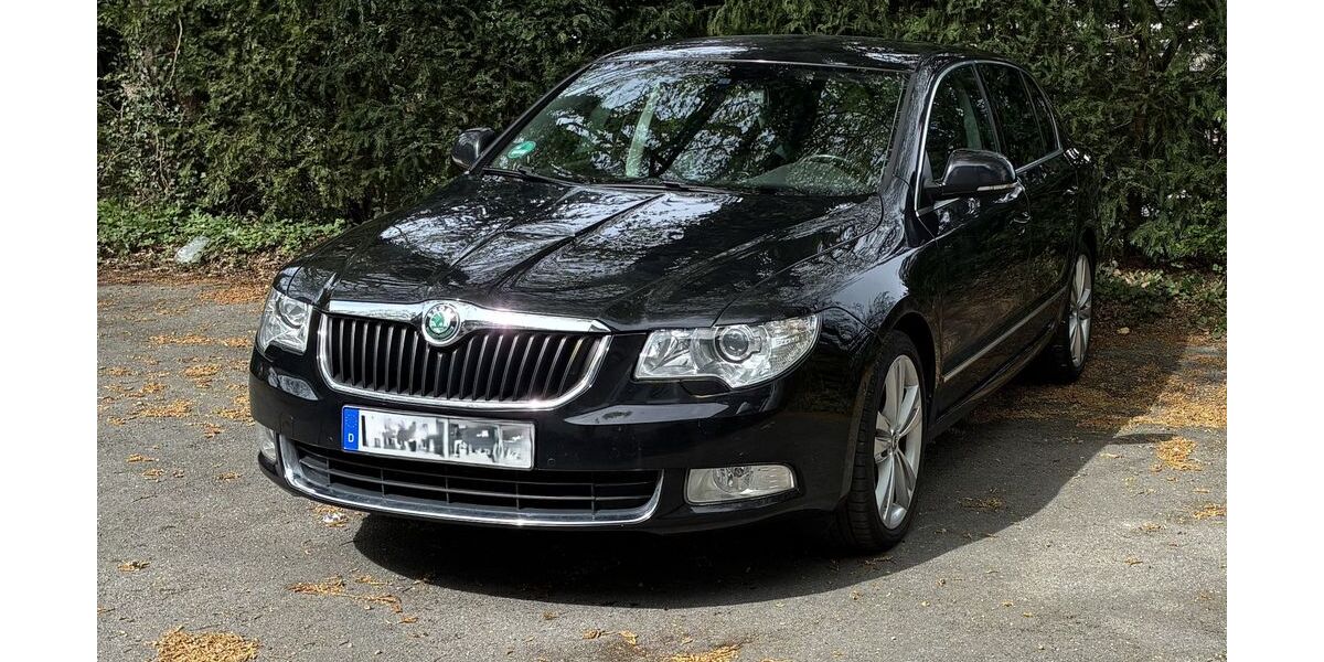 Skoda Superb 162.438 km 4.500 &euro; Aachen 52066