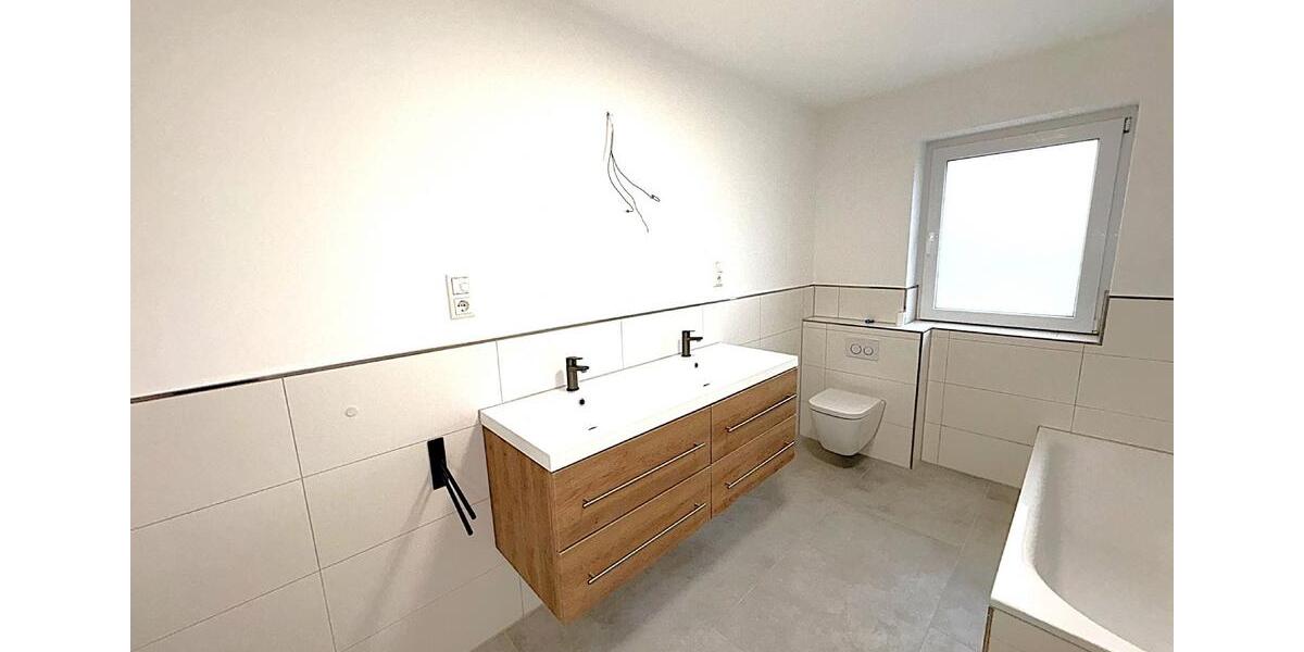 Doppelhaushälfte Herzogenrath - 5 Zimmer, 150 m&sup2;, 1.700&euro; | Angebot:25976833