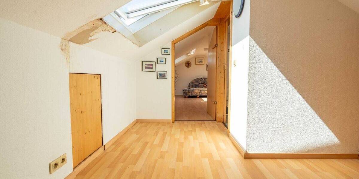 Mehrfamilienhaus, Wohnhaus Erftstadt / Bliesheim Bliesheim - 8 Zimmer, 255 m&sup2;, 769.000&euro; | Angebot:26583297