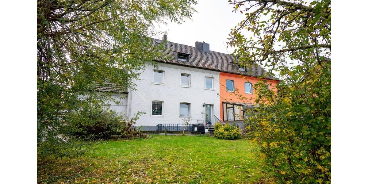 Doppelhaushälfte Alsdorf - 7 Zimmer, 170 m&sup2;, 350.000&euro; | Angebot:24422951