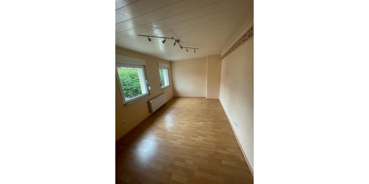 Reihenhaus Euskirchen - 4 Zimmer, 90 m&sup2;, 1.300&euro; | Angebot:26652622