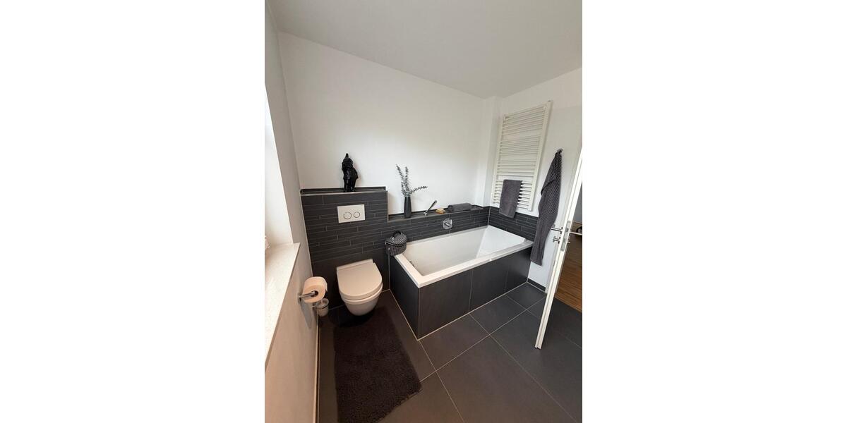 Etagenwohnung Eschweiler - 3 Zimmer, 95 m&sup2;, 1.190&euro; | Angebot:25172779