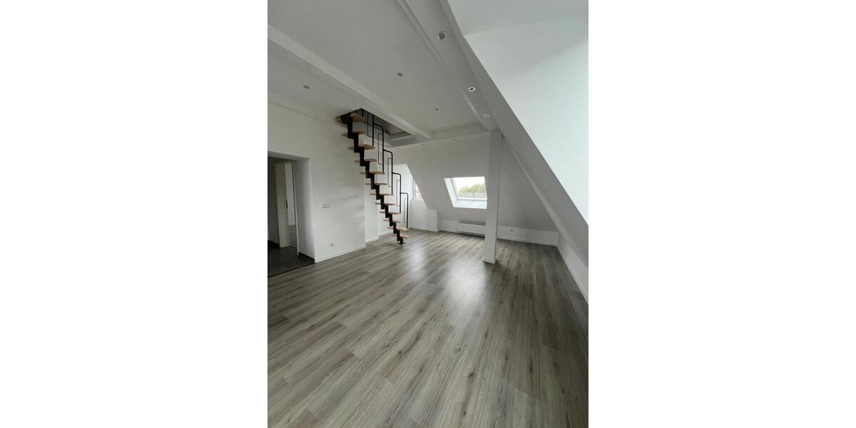 Dachgeschoßwohnung Jülich - 2 Zimmer, 63 m&sup2;, 1.080&euro; | Angebot:26543516