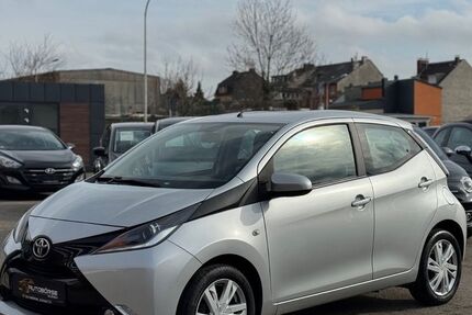 Toyota Aygo (X) 75.575 km 7.999 &euro; Düren 52349