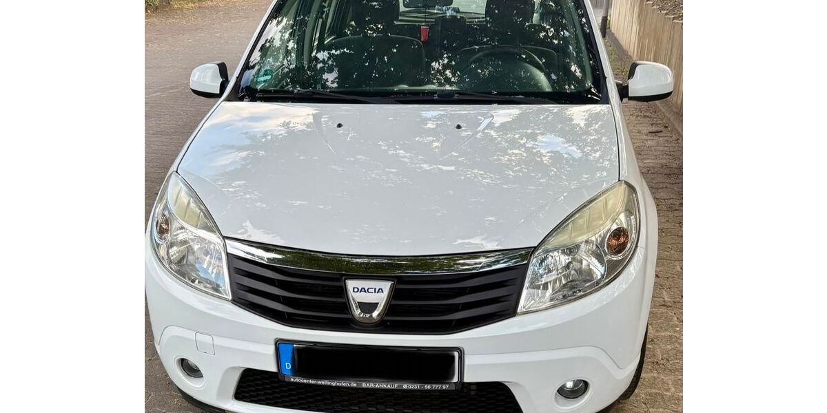 Dacia Sandero 191.000 km 1.350 &euro; Brühl 50321