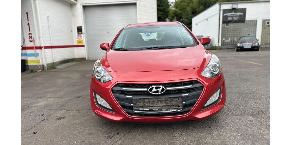 Hyundai i30 250.000 km 3.499 &euro; Aachen 52080