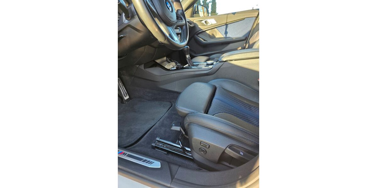 BMW 118 45.000 km 21.400 &euro; Euskirchen 53881