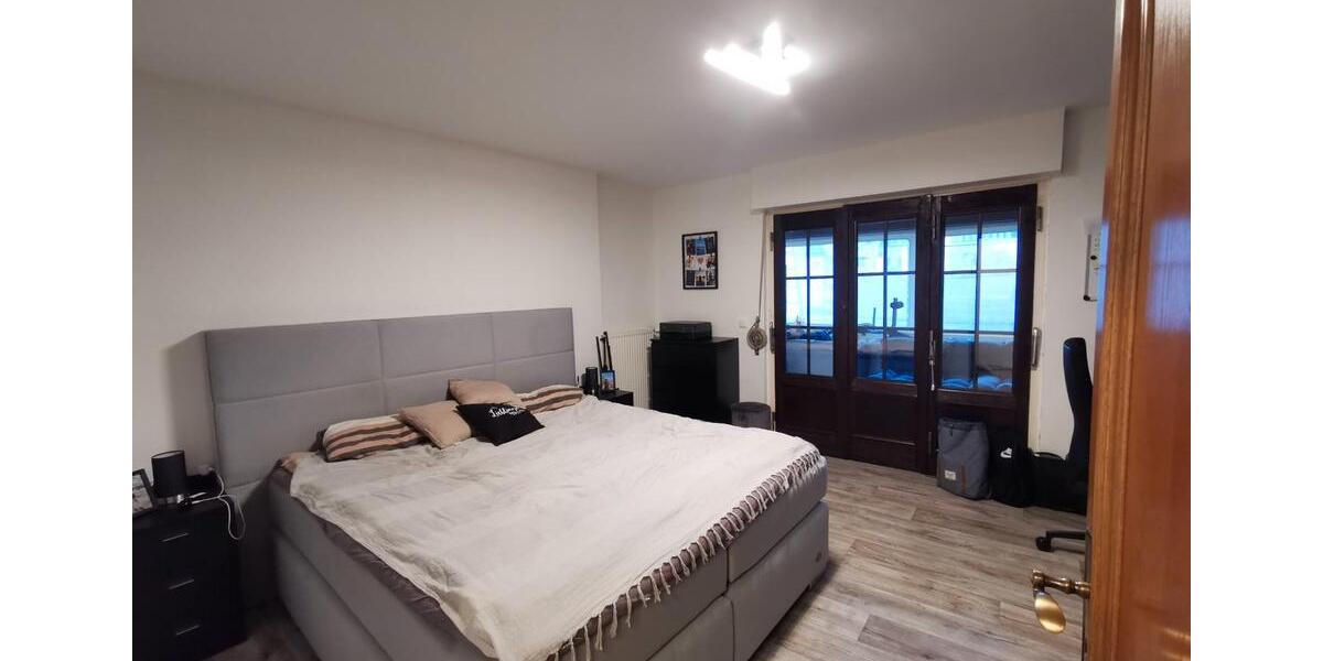 Etagenwohnung Euskirchen - 1.5 Zimmer, 65 m&sup2;, 610&euro; | Angebot:26613527