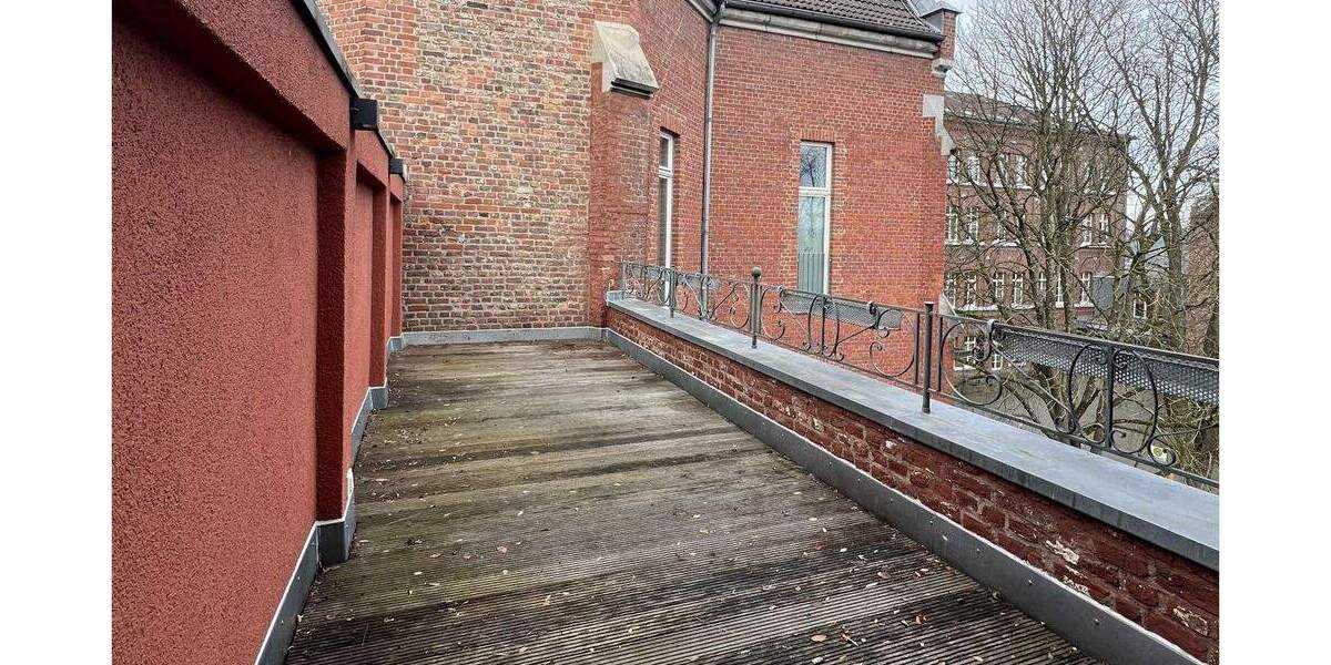 Etagenwohnung Aachen Aachen-Mitte - 3 Zimmer, 138 m&sup2;, 695.000&euro; | Angebot:25732802