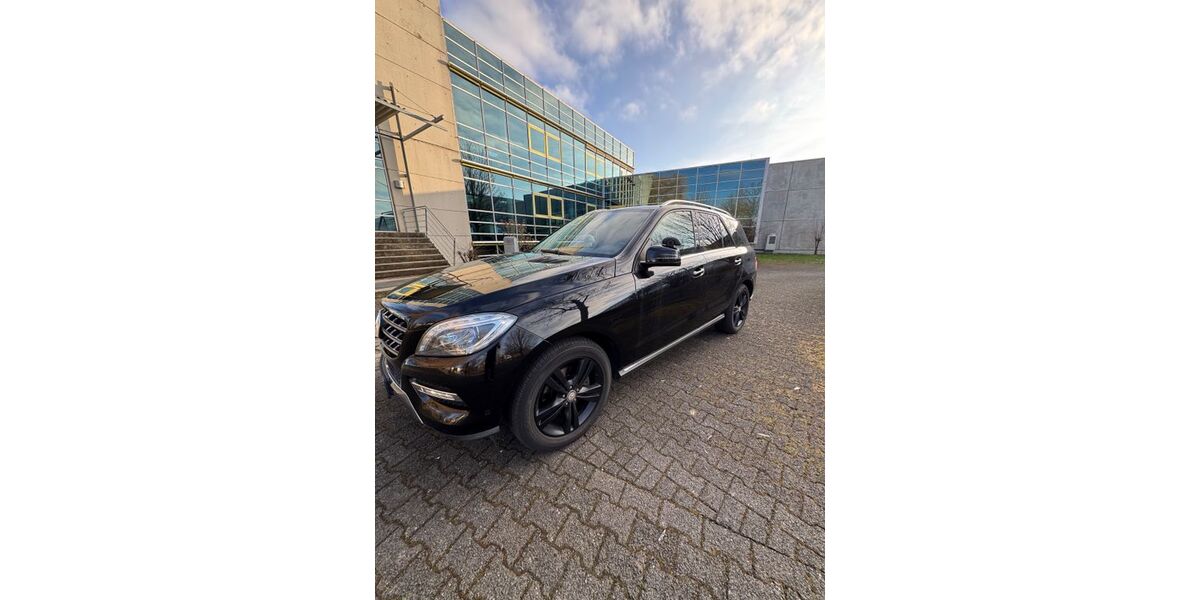 Mercedes-Benz ML 350 197.000 km 19.900 &euro; Bergheim 50127