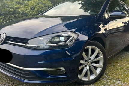 VW Golf 72.246 km 16.949 &euro; aachen 52070
