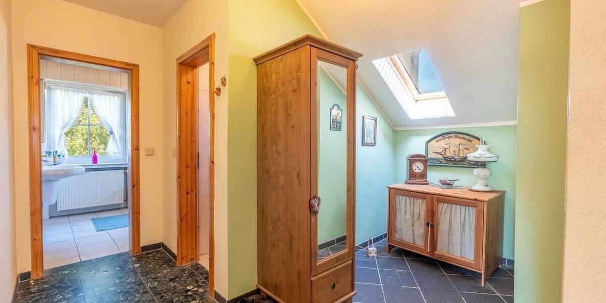 Mehrfamilienhaus, Wohnhaus Erftstadt / Bliesheim Bliesheim - 8 Zimmer, 255 m&sup2;, 769.000&euro; | Angebot:26583297