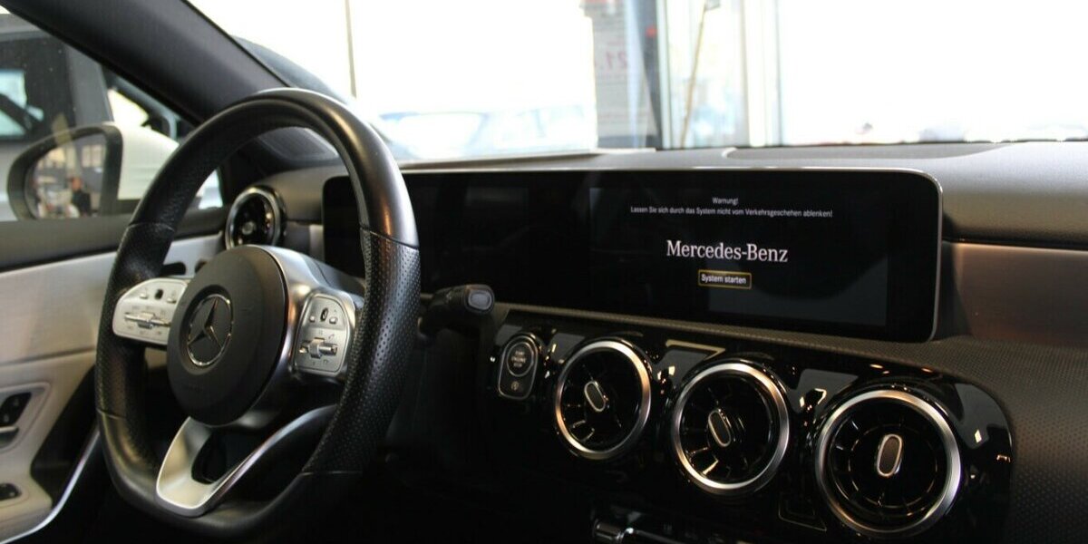 Mercedes-Benz A 220 7G-DCT AMG Line 90.723 km 21.480 &euro; Euskirchen 53881