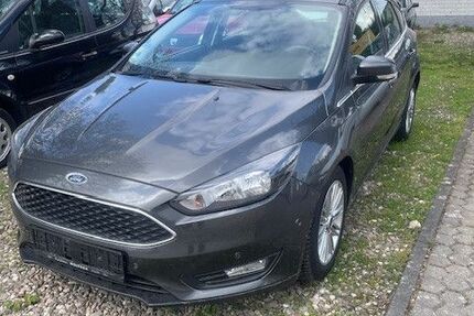 Ford Focus 84.021 km 9.950 &euro; Brühl 50321