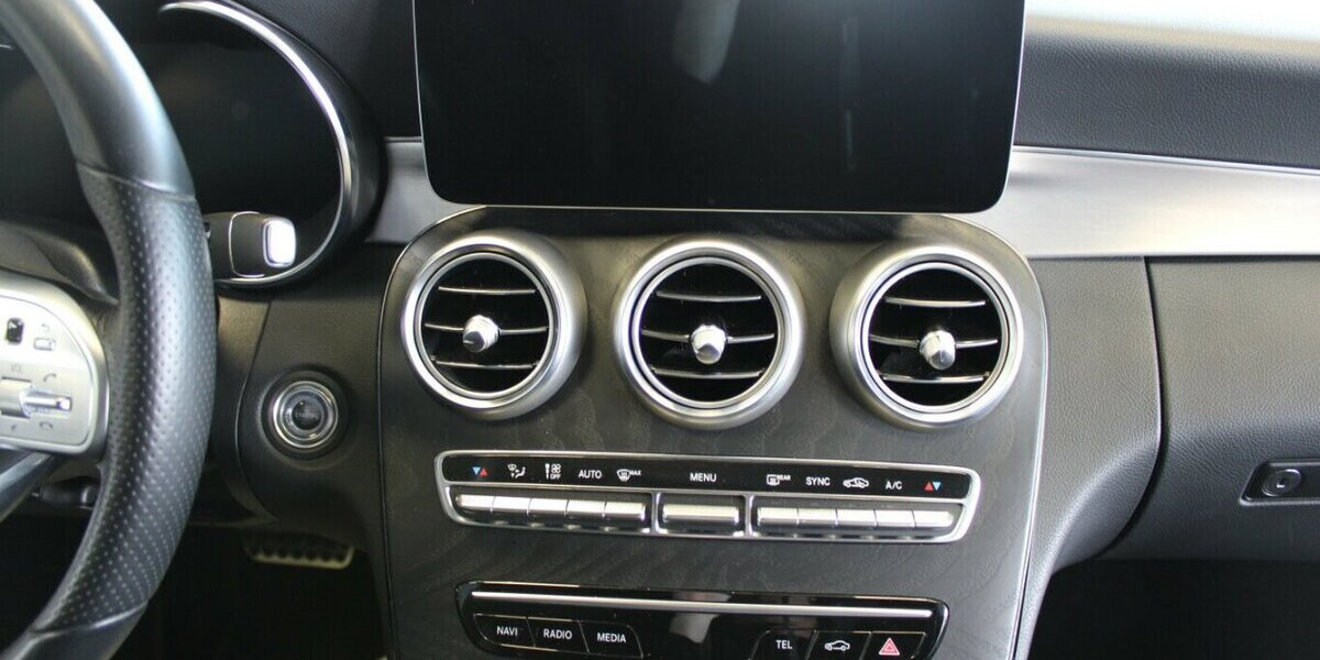 Mercedes-Benz C 180 Coupe 9G-TRONIC AMG Line 129.338 km 23.980 &euro; Euskirchen 53881