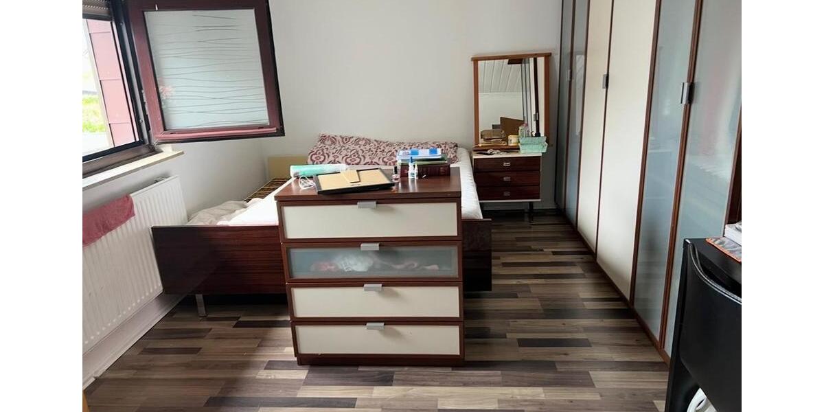 Hochparterre Alsdorf - 2 Zimmer, 95 m&sup2;, 400&euro; | Angebot:25962561