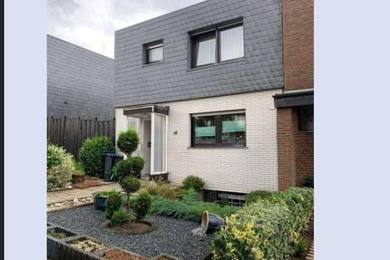 Haus Stolberg (Rheinland) - 5 Zimmer, 104 m&sup2;, 1.800&euro; | Angebot:26581633