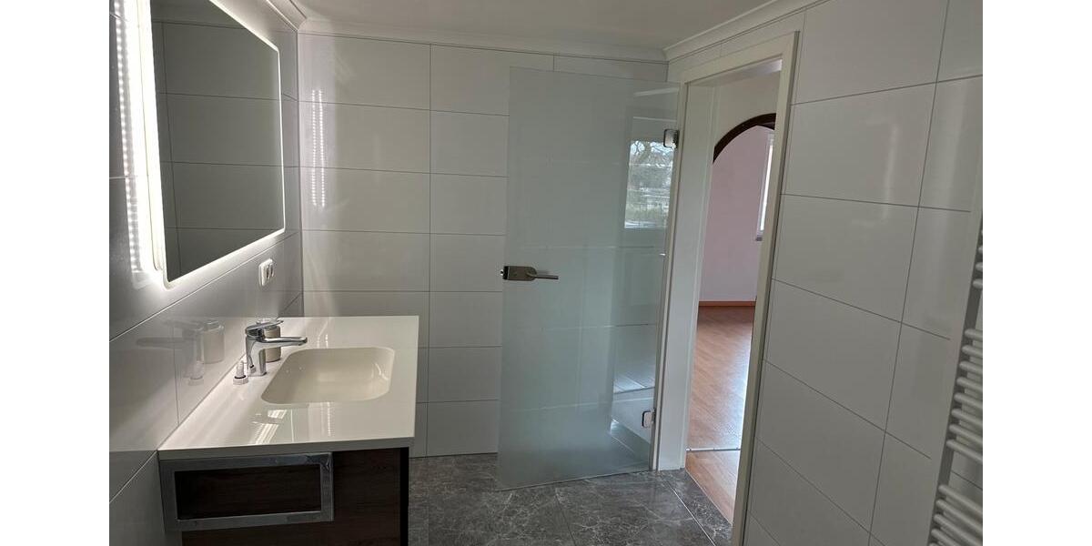 Etagenwohnung Niederzier - 3 Zimmer, 70 m&sup2;, 750&euro; | Angebot:25979598