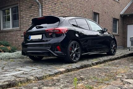 Ford Focus 47.000 km 29.400 &euro; Nörvenich 52388