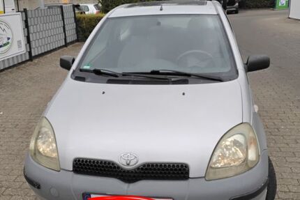 Toyota Yaris 135.300 km 1.600 &euro; Aachen 52074