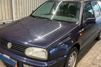 VW Golf 94.000 km 4.500 &euro; Bergheim-Niederaussem 50129