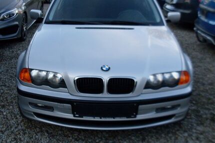 BMW 318 90.000 km 6.950 &euro; Übach-Palenberg 52531