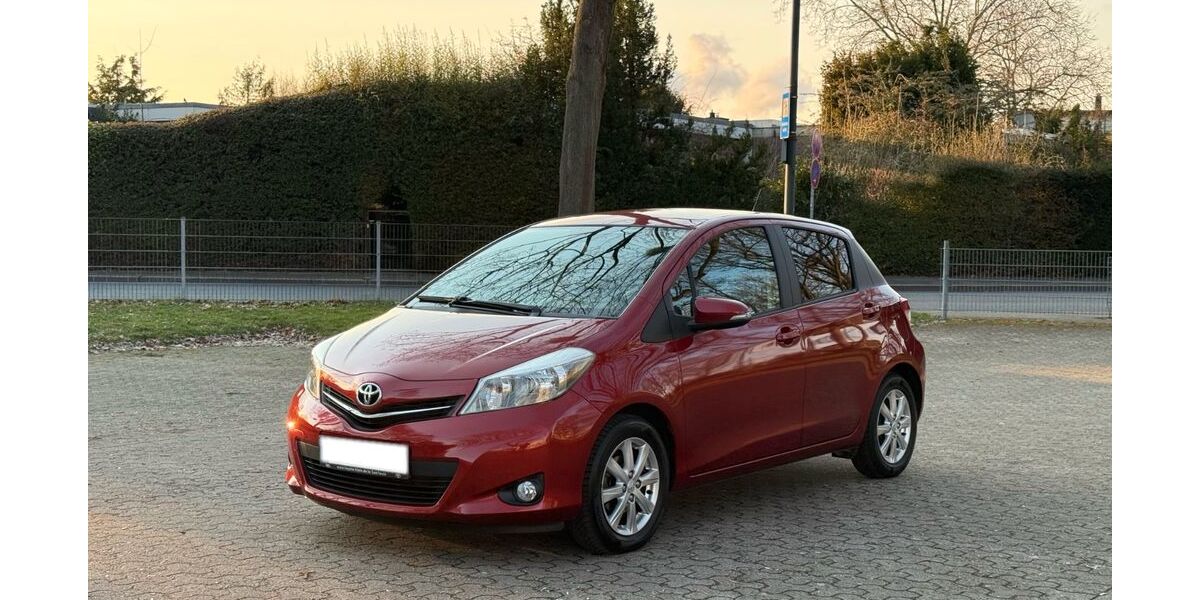 Toyota Yaris 39.530 km 8.950 &euro; Düren 52349