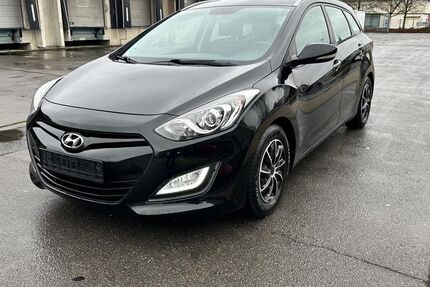 Hyundai i30 135.000 km 7.900 &euro; Aachen 52080